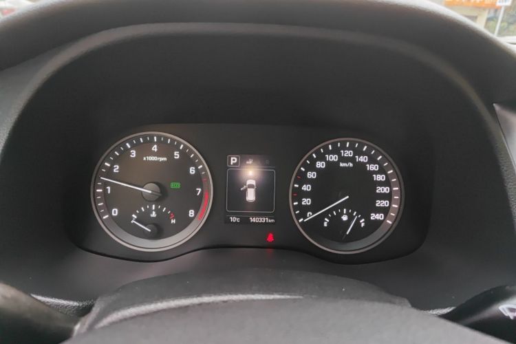 Hyundai Tucson 2016 car image #12