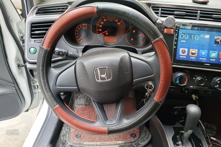 Honda Greiz 2018 car image #12