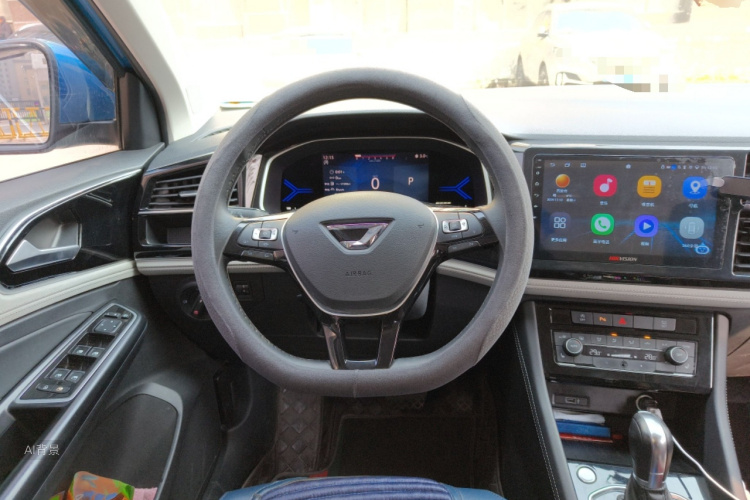 VS5 2023 car image #12