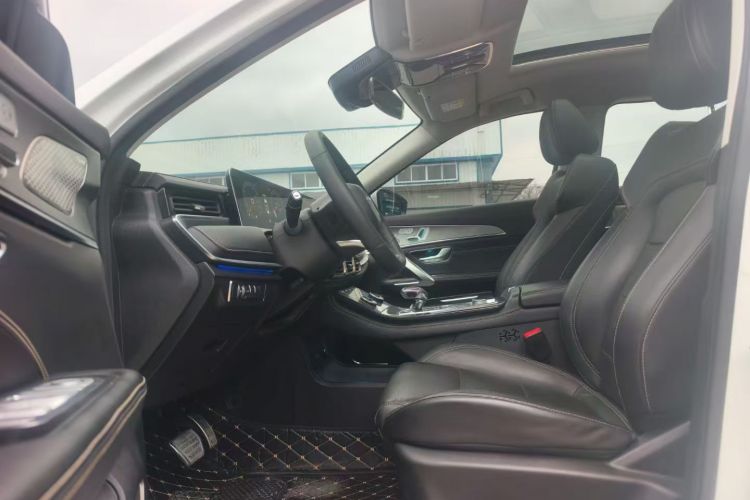 X70 PLUS 2022 car image #12