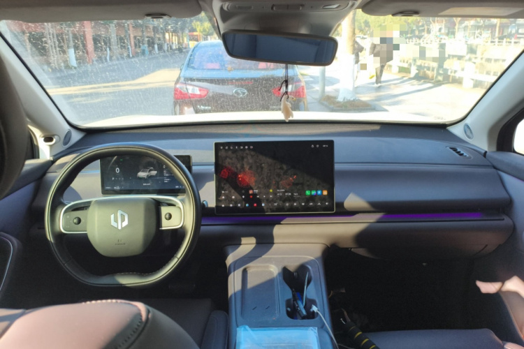 零跑汽车 零跑C10 2024 汽车图片 #12