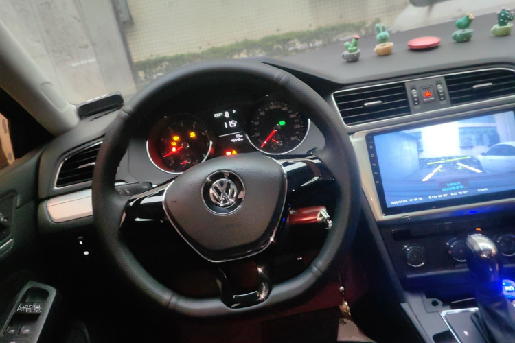 Volkswagen Lamando 2018 immagine di auto #12