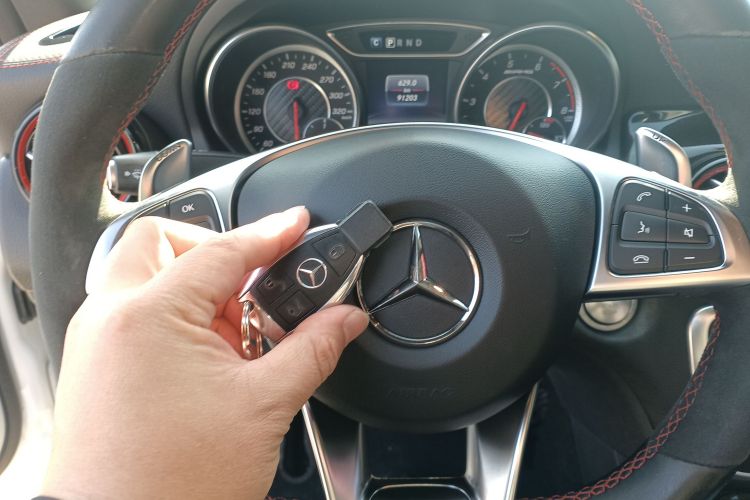 Mercedes-Benz CLA AMG 2018 car image #12