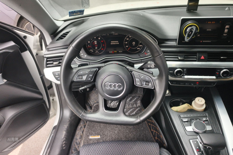 Audi A4L 2018 immagine di auto #12