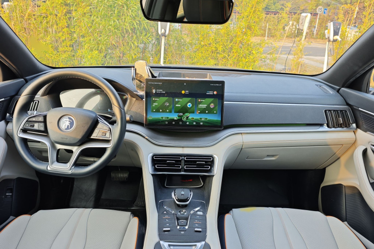 BYD Song Plus New Energy 2022 #12 BYD Song Plus New Energy 2022 car image #12