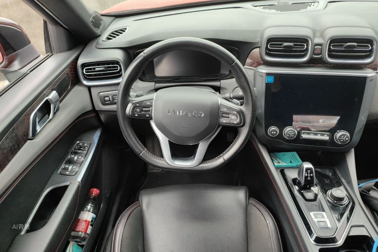 Lynk & Co 03 2019 car image #12