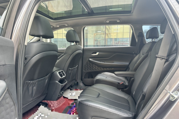 Hyundai Santa Fe 2022 car image #12