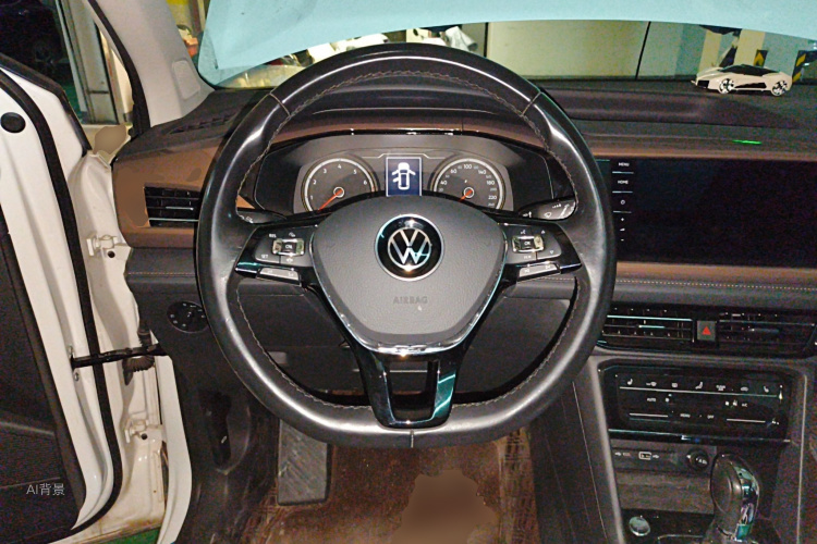Volkswagen Tharu 2021 car image #12