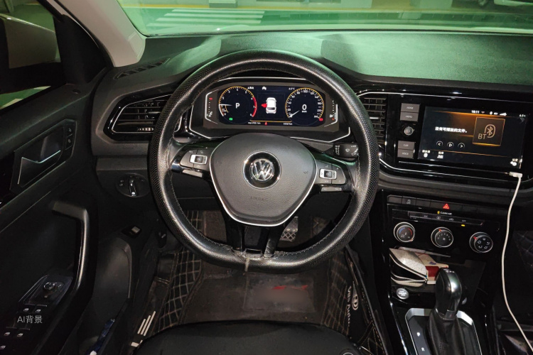 T-Roc 2020 immagine di auto #12