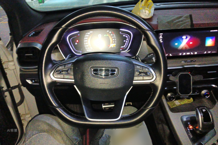 GEELY Coolray 2018 car image #12