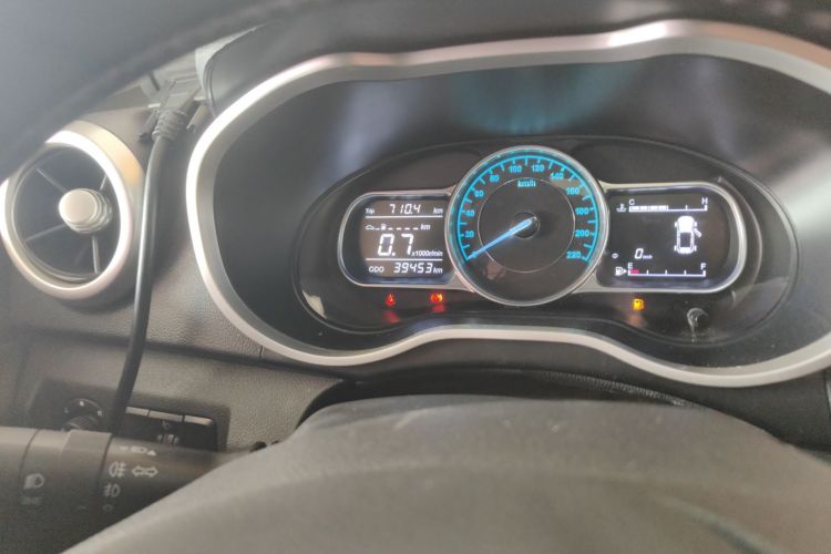 SWM斯威汽车 SWM斯威X3 2019 #12 SWM斯威汽车 SWM斯威X3 2019 汽车图片 #12