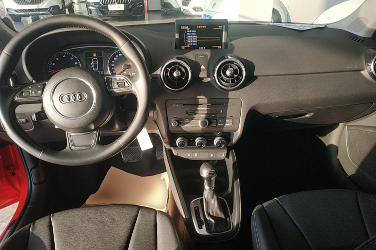 Audi A1 2016 car image #12