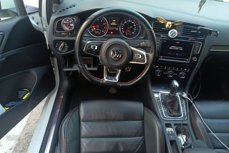 Volkswagen GolfGTI 2016 #12 Volkswagen GolfGTI 2016 car image #12
