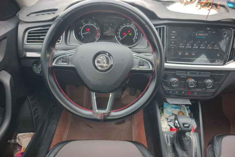 Skoda Kamiq 2022 immagine di auto #12