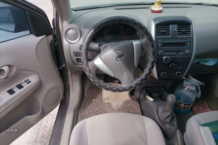 Nissan Sunny 2016 car image #12