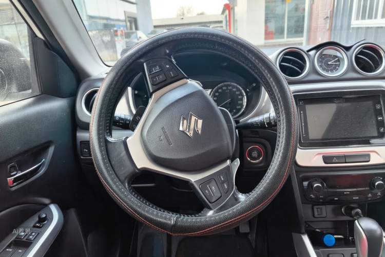 Suzuki Vitara 2016 image de voiture #12