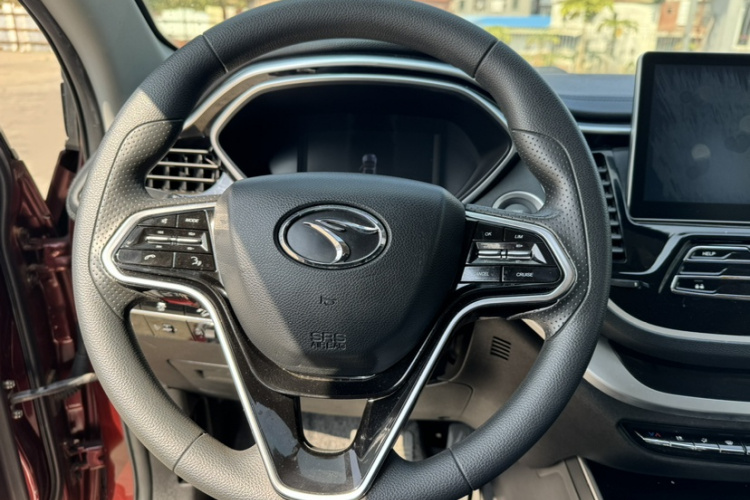 Soueast DX7 2019 car image #12