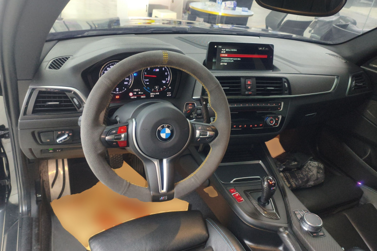 BMW M2 2018 car image #12