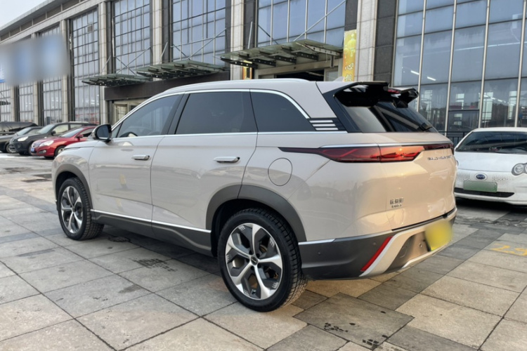 BYD Frigate 07 2023 immagine di auto #12