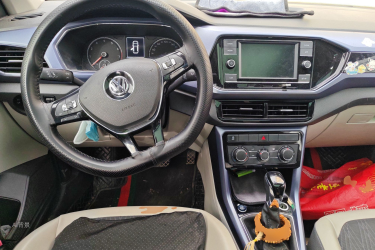 Volkswagen T-Cross 2020 #12 Volkswagen T-Cross 2020 car image #12