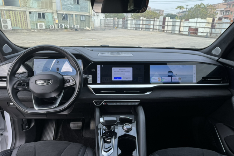 GEELY Monjaro 2023 immagine di auto #12