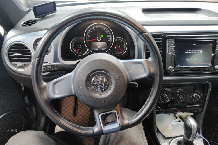 Volkswagen Beetle 2018 immagine di auto #12