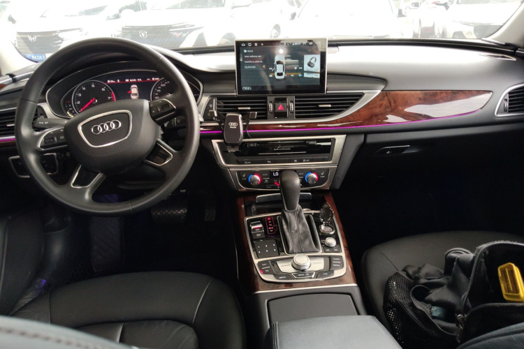 Audi A6L 2016 car image #12
