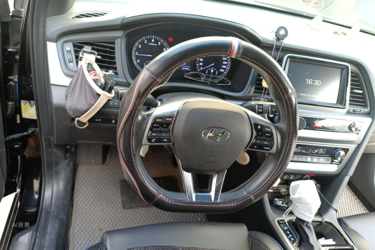 Hyundai Sonata 2018 immagine di auto #12