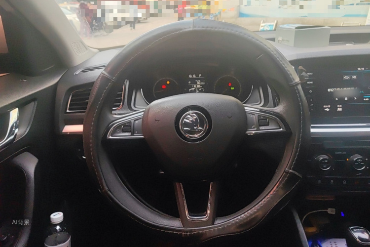 Skoda Kamiq 2021 car image #12
