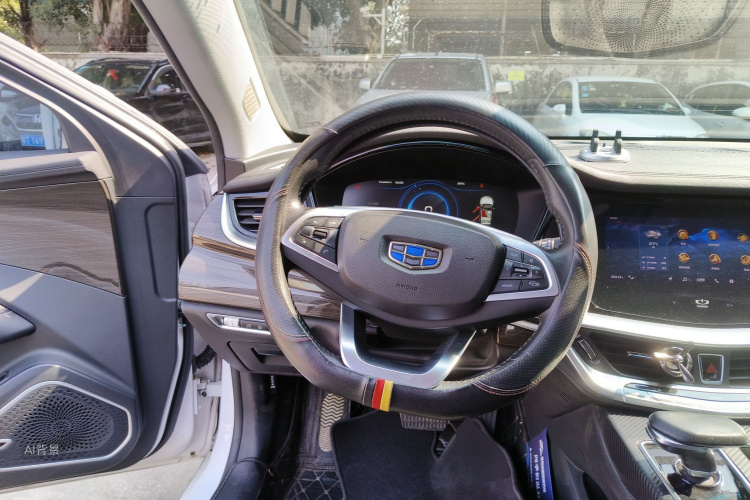 GEELY Ulion New Energy 2018 car image #12