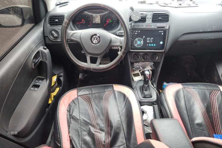 Polo 2019 car image #12