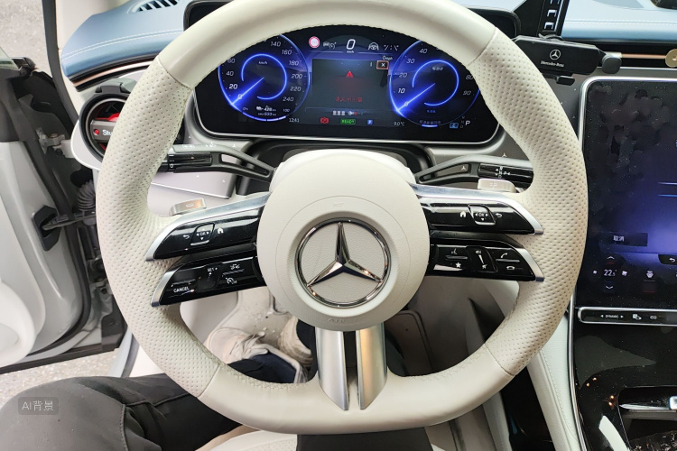 Mercedes-Benz EQE Class 2022 car image #12