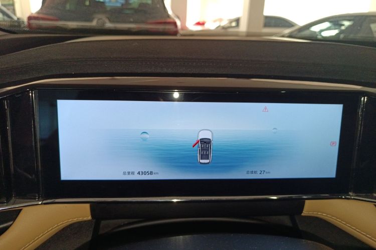 GEELY Boyue L 2023 immagine di auto #12