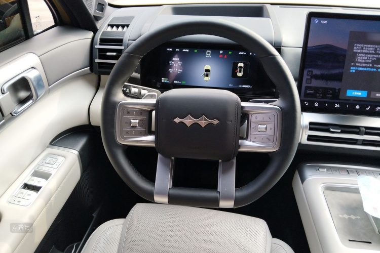 FangChengBao Tiger 7 2025 car image #12