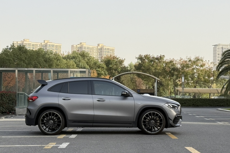 Mercedes-Benz GLA AMG 2023 #12 Mercedes-Benz GLA AMG 2023 car image #12