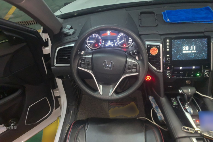 Honda UR-V 2017 immagine di auto #12