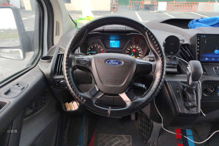 Ford Transit 2020 car image #12