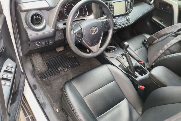 Toyota RAV4 2019 #12 Toyota RAV4 2019 car image #12