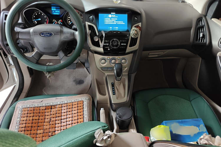 Ford Focus 2015 #12 Ford Focus 2015 car image #12