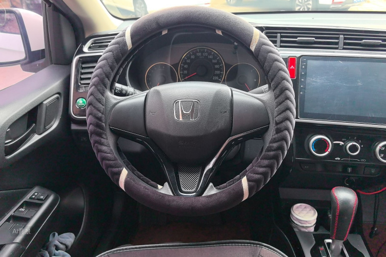 Honda Greiz 2018 صورة سيارة #12