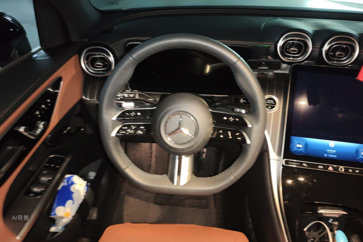 Mercedes-Benz GLC Class 2024 immagine di auto #12