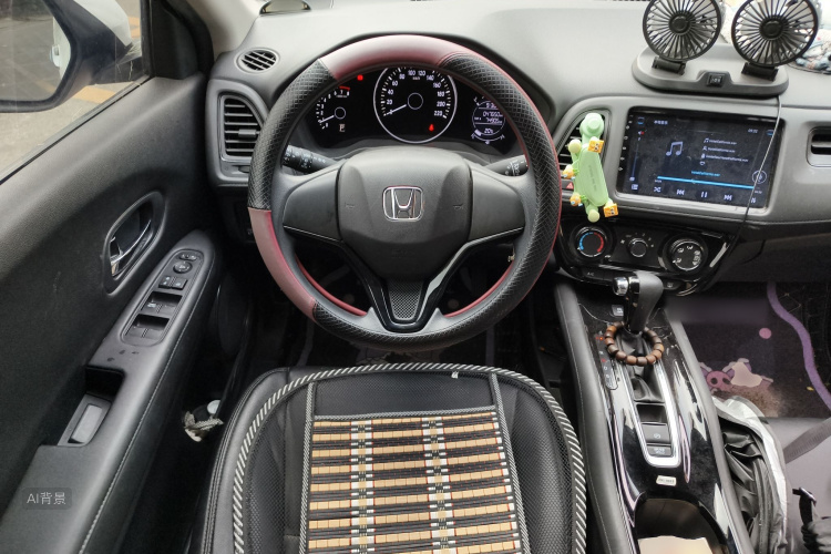 Honda VEZEL 2020 #12 Honda VEZEL 2020 car image #12