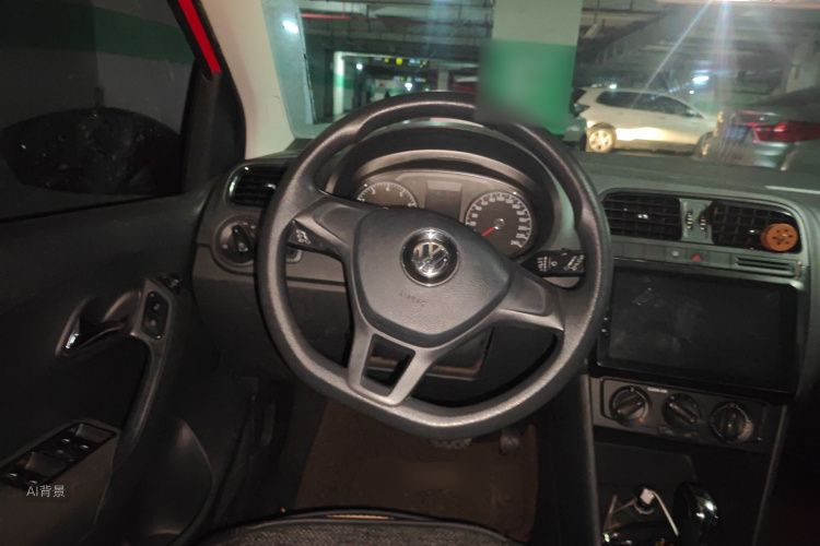 Volkswagen Polo 2017 car image #12
