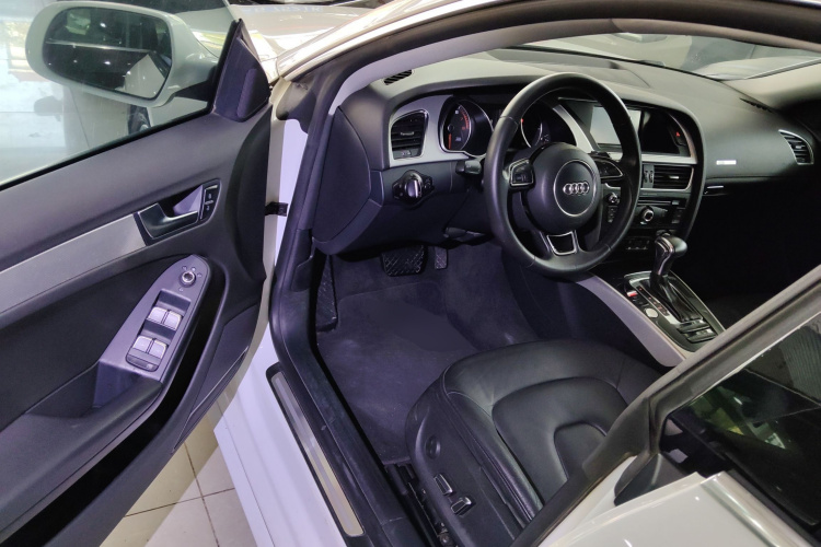 Audi A5 (Imported) 2015 car image #12
