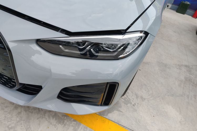 BMW i4 2022 #12 BMW i4 2022 car image #12