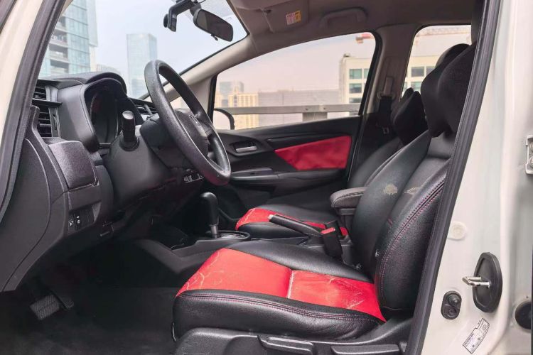 Honda Fit 2018 car image #12