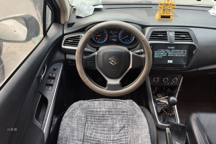 Suzuki S-Cross 2017 صورة سيارة #12