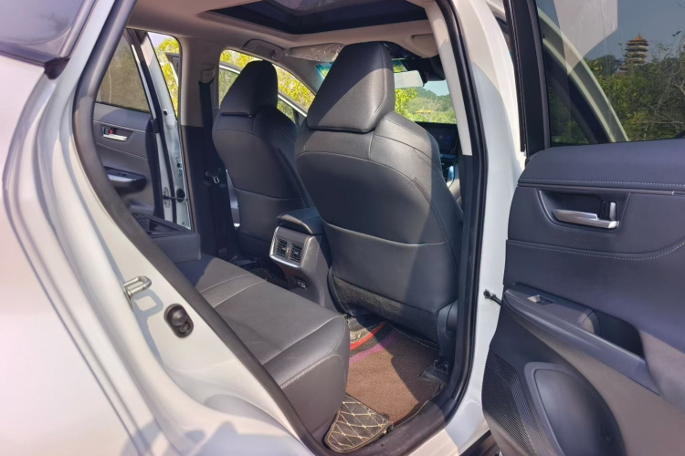 Toyota Venza 2022 car image #12