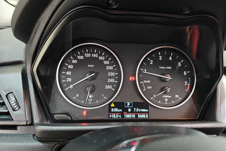 BMW 2 Series Tourer 2016 car image #12