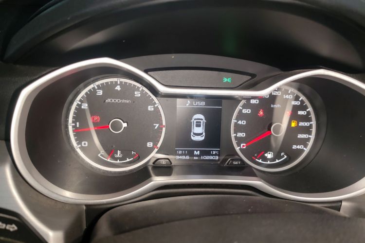 GEELY Boyue 2016 immagine di auto #12